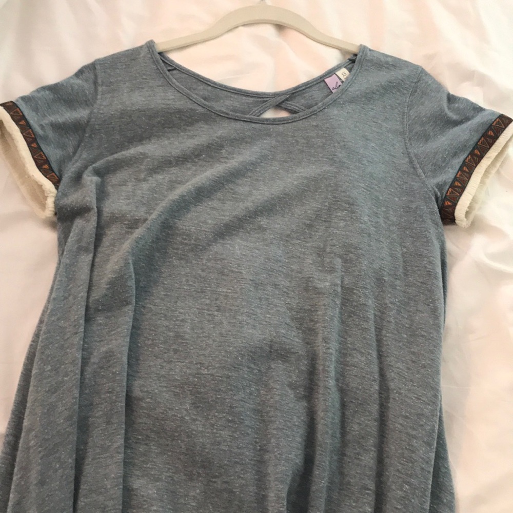 Francesca’s decorative Tee